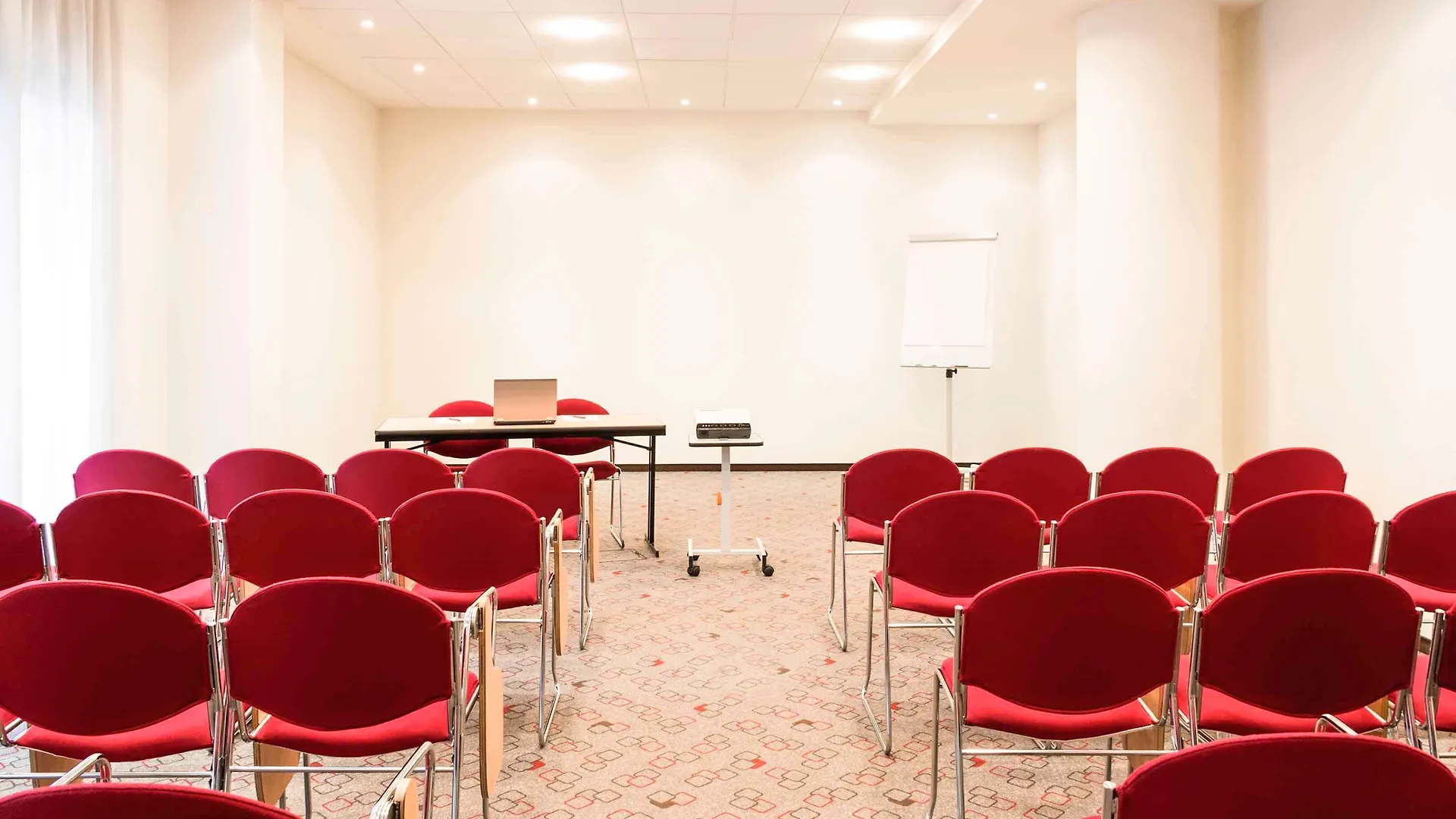 Hotel Ibis Milano Malpensa Cardano Al Campo 3*,