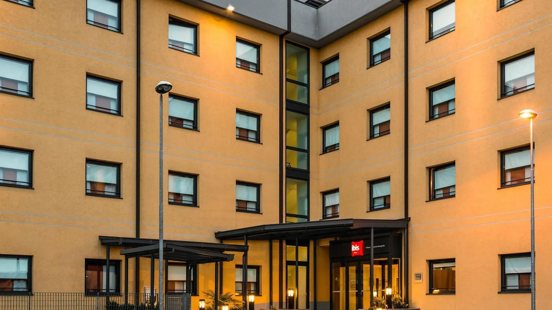 Hotel Ibis Milano Malpensa Кардано-аль-Кампо
