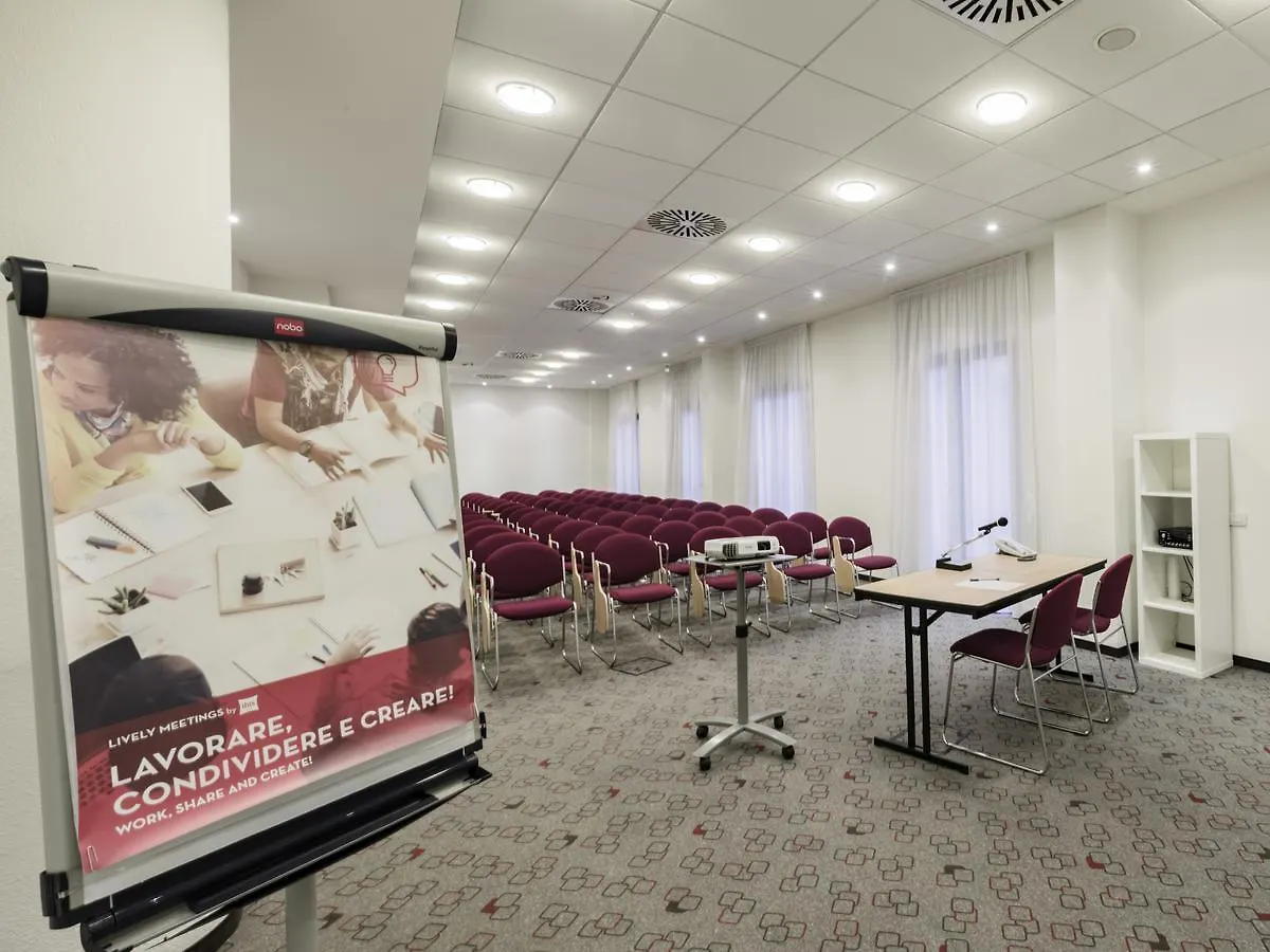 Hotel Ibis Milano Malpensa Кардано-аль-Кампо 3*,  Италия